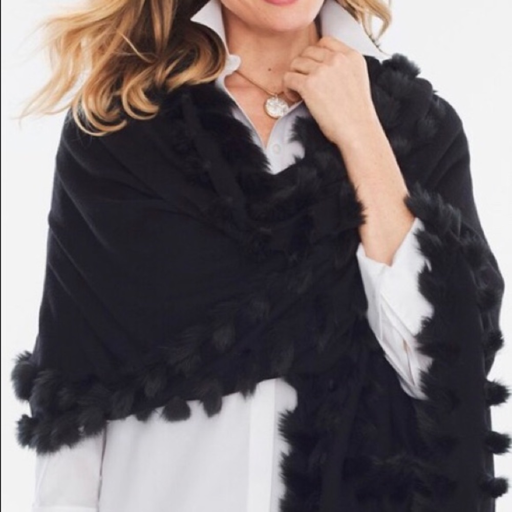 CHICO’S FAUX FUR TRIMMED WRAP